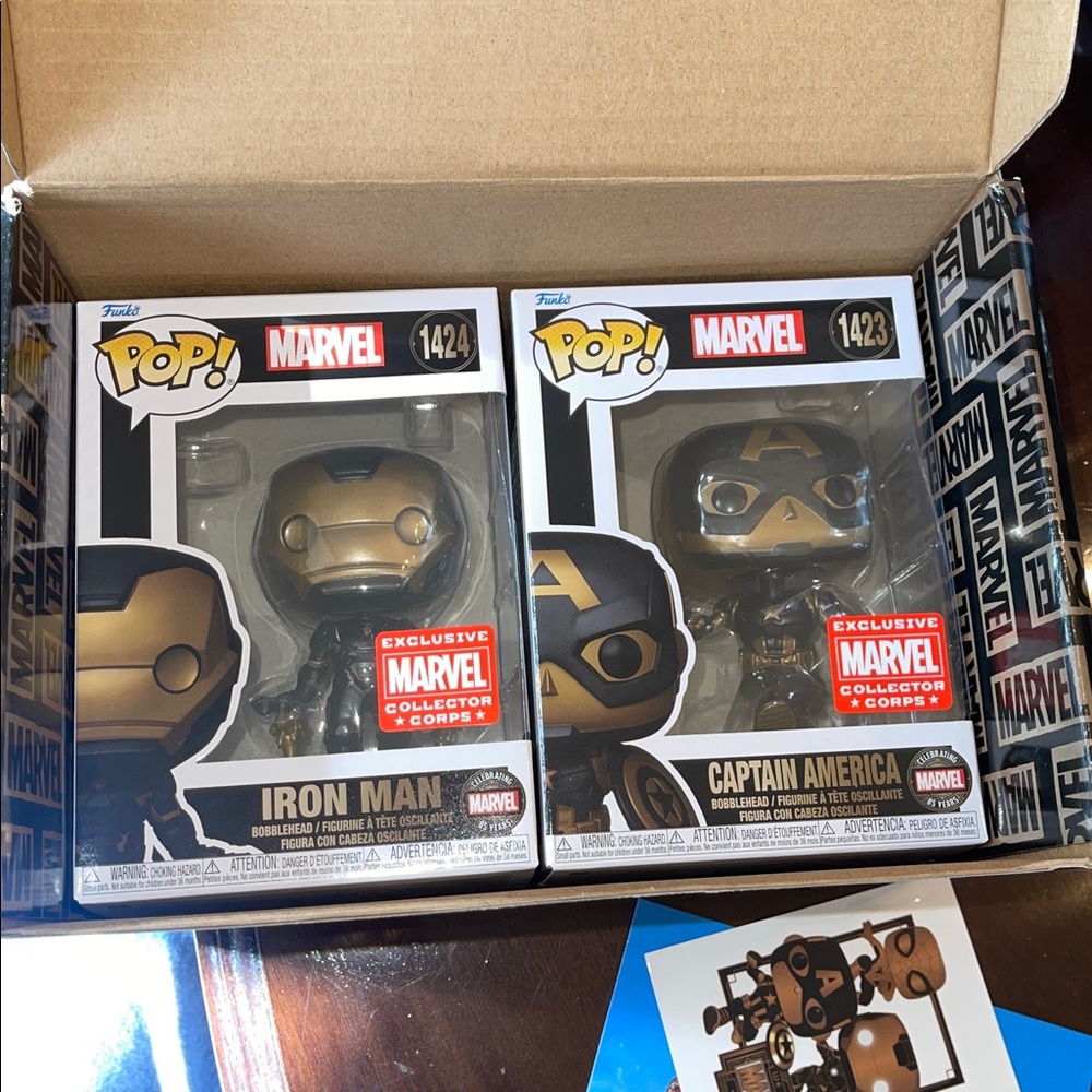 Funko Marvel Collector Corp Subscription Box: Marvel’s 85th Anniversary XL nwt - Picture 9 of 10